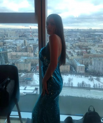 Оленька